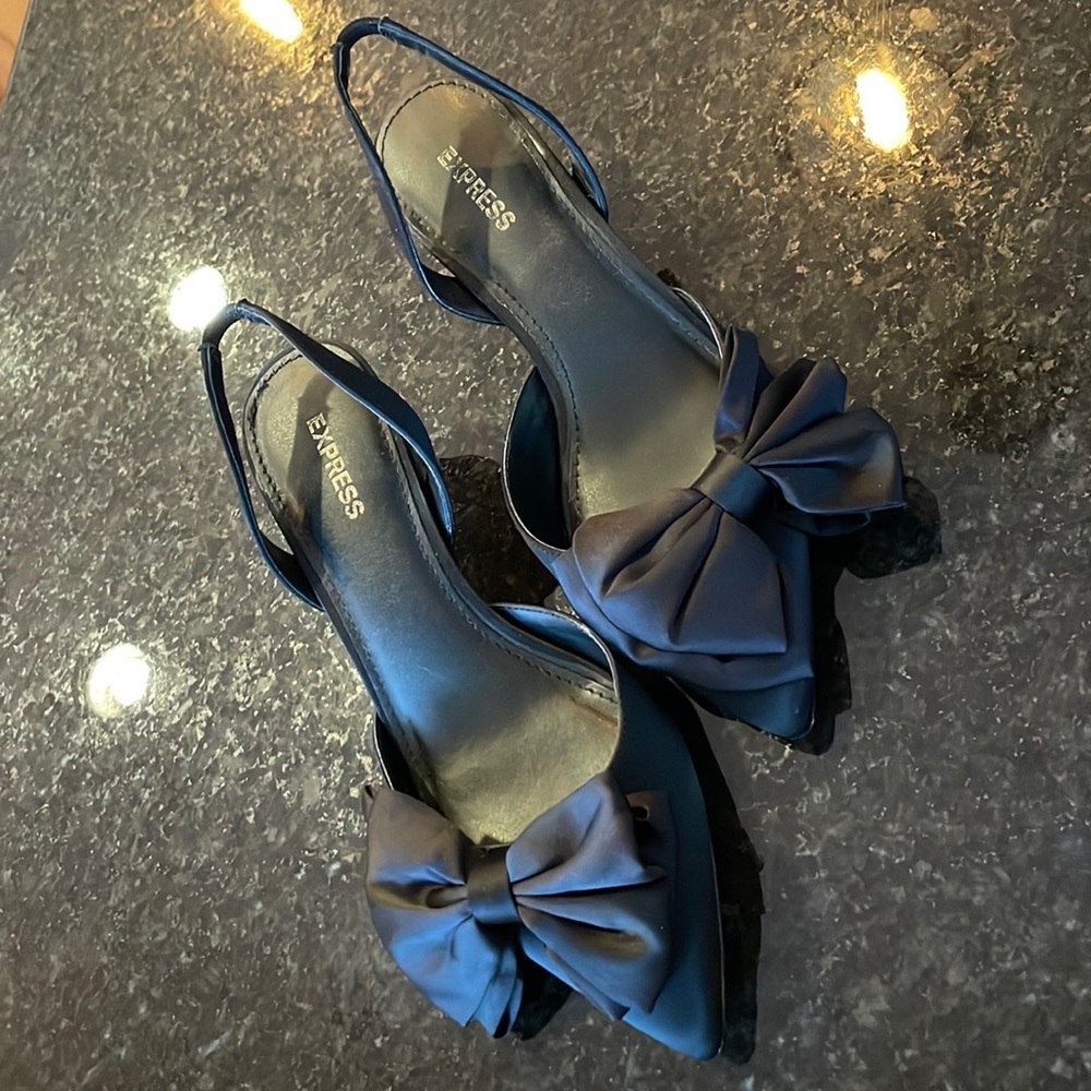 Black Kitten Heel with Bow